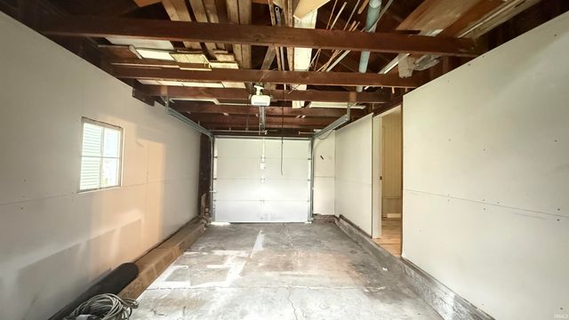 5515 Plaza Drive, Fort Wayne, IN 46806