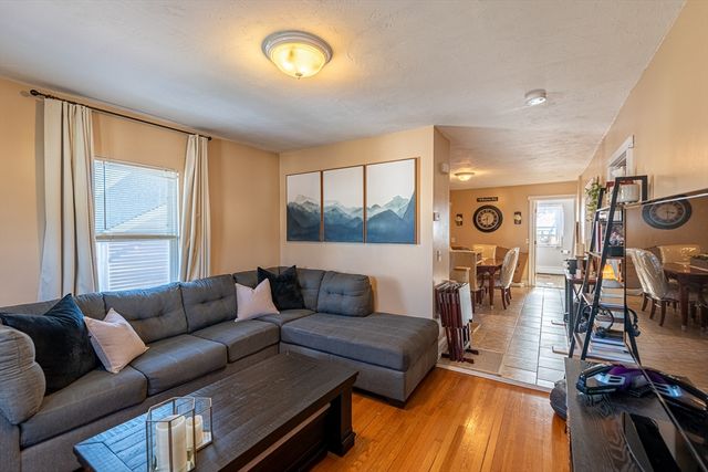 152 Washington St, New Bedford, MA 02740