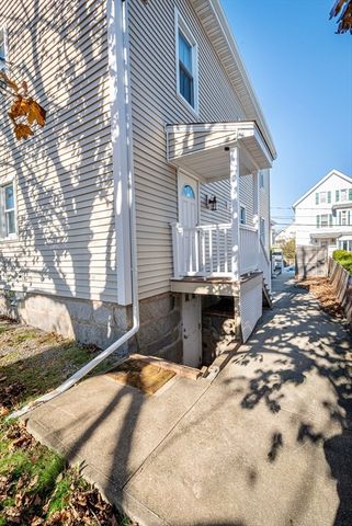 152 Washington St, New Bedford, MA 02740