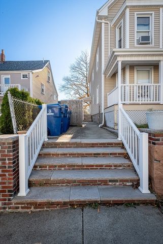 152 Washington St, New Bedford, MA 02740