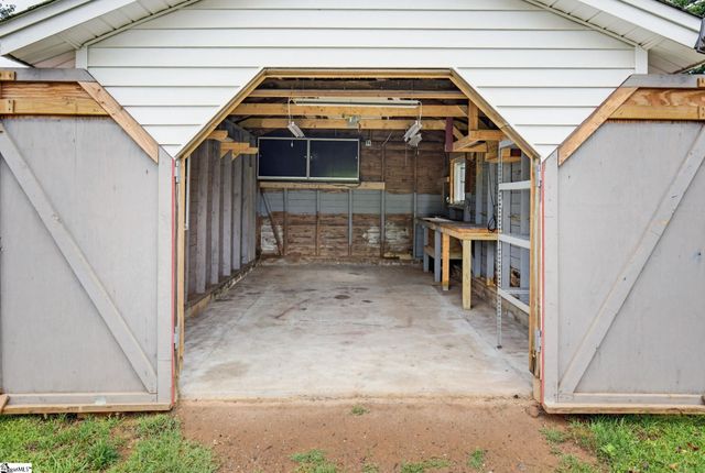 406 Old Liberty Road, Easley, SC 29640