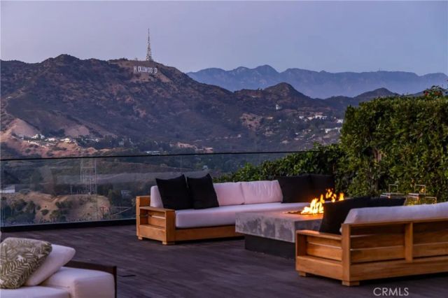7107 Macapa Drive, Los Angeles, CA 90068