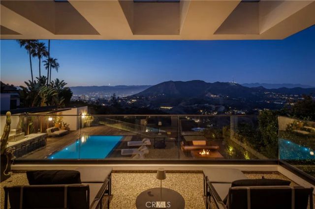 7107 Macapa Drive, Los Angeles, CA 90068