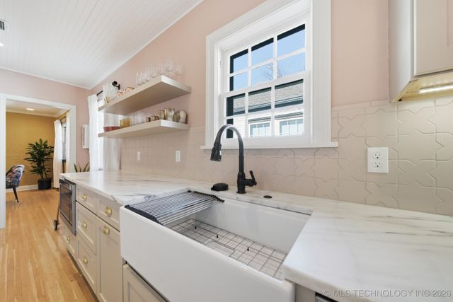 1143 S College Avenue, Tulsa, OK 74104