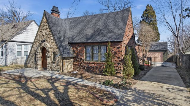 1143 S College Avenue, Tulsa, OK 74104