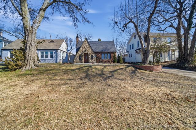 1143 S College Avenue, Tulsa, OK 74104