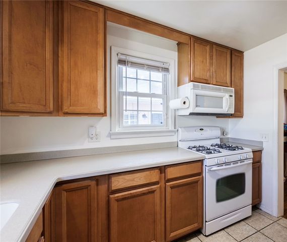 112 Arvine Heights, Rochester, NY 14611