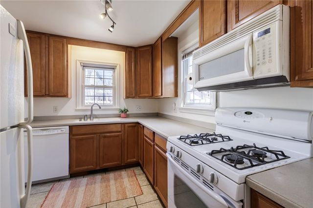 112 Arvine Heights, Rochester, NY 14611