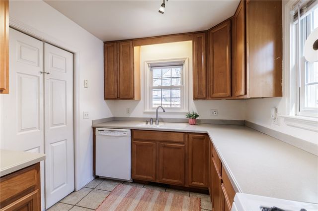 112 Arvine Heights, Rochester, NY 14611