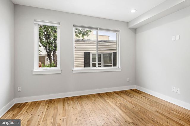 2610 TRENTON AVE, Philadelphia, PA 19125