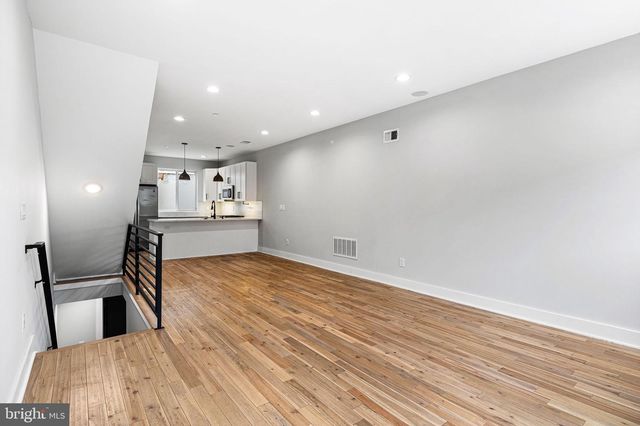 2610 TRENTON AVE, Philadelphia, PA 19125