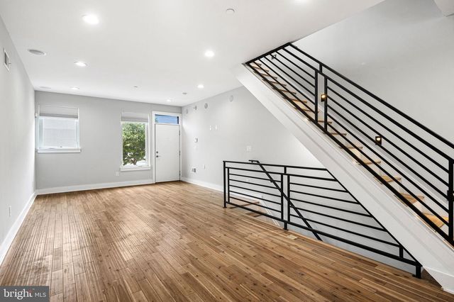 2610 TRENTON AVE, Philadelphia, PA 19125