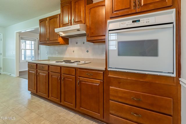 139 Brandon Lane, Bristol, VA 24201