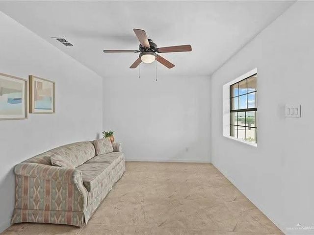 2005 E Bogey Drive, Mission, TX 78572