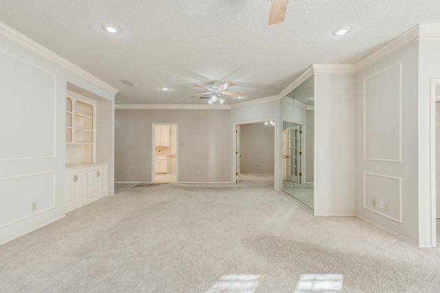 8605 Miami Avenue, Lubbock, TX 79423