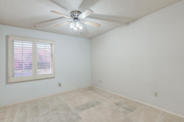 8605 Miami Avenue, Lubbock, TX 79423
