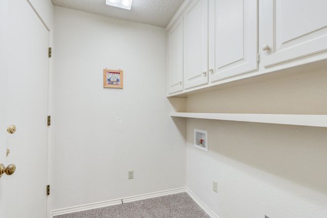 8605 Miami Avenue, Lubbock, TX 79423