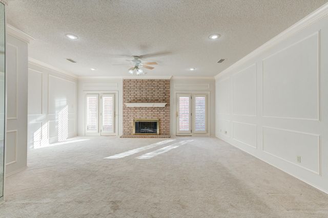 8605 Miami Avenue, Lubbock, TX 79423