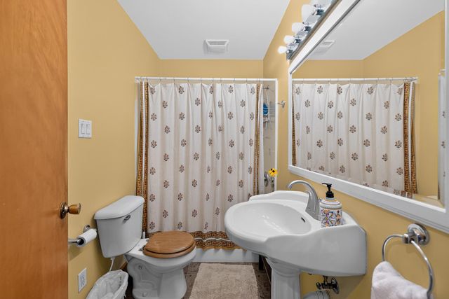 109 Carter Road, Goshen, IN 46526