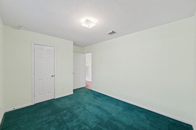 10815 Twin Circles Drive, Montgomery, TX 77356