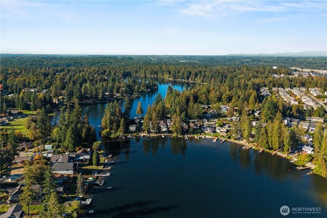 26023 222nd Court SE, Maple Valley, WA 98038