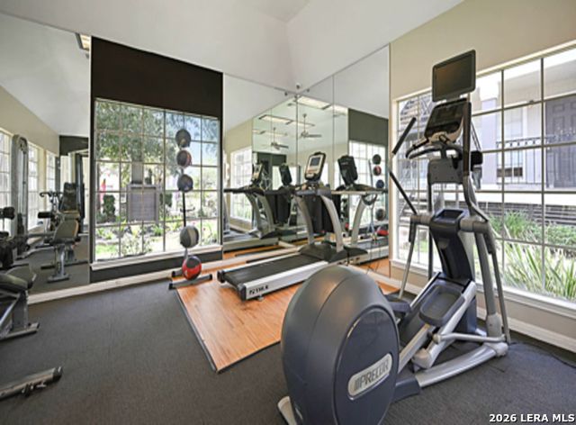 1901 Lakeside Dr Apt 402, Seabrook, TX 77586