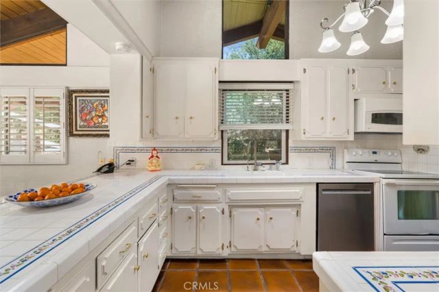 26 Coolwater Road, Bell Canyon, CA 91307