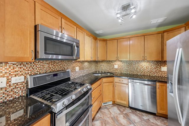 993 Willow Street, Itasca, IL 60143