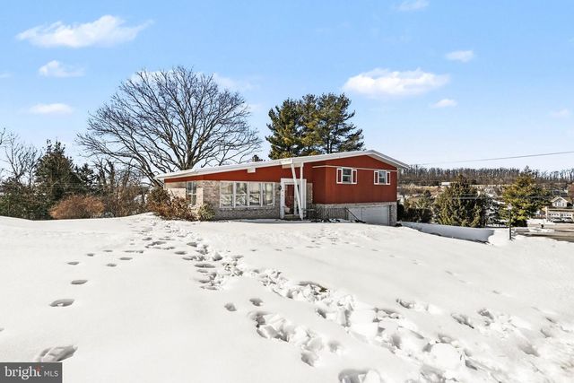 9 BERLIN CT, York, PA 17408