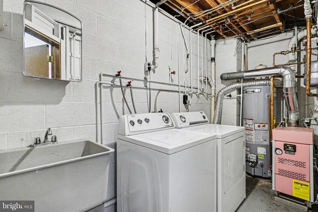 9 BERLIN CT, York, PA 17408