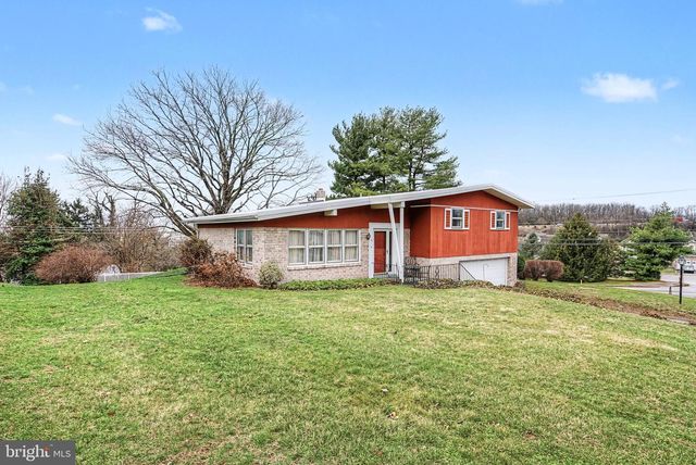 9 BERLIN CT, York, PA 17408