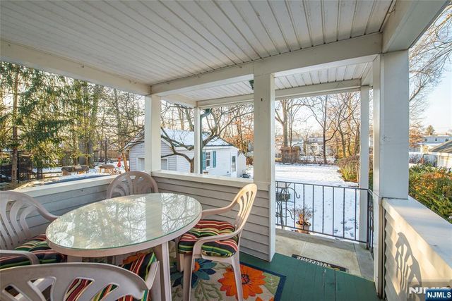 31 Gray Street, West Caldwell, NJ 07006