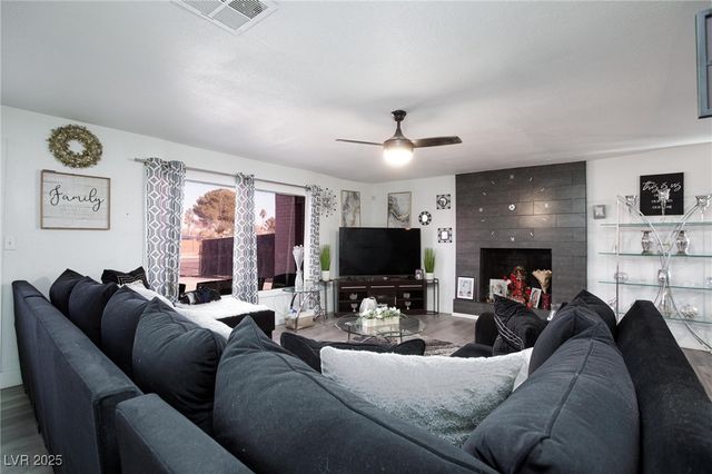 4305 Vegas Valley Drive, Las Vegas, NV 89121