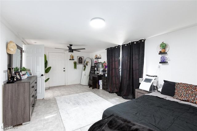 4305 Vegas Valley Drive, Las Vegas, NV 89121