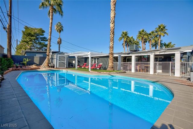 4305 Vegas Valley Drive, Las Vegas, NV 89121