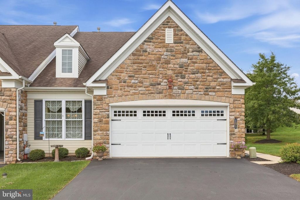 185 REAGAN DR, Sellersville, PA 18960 — photo 3