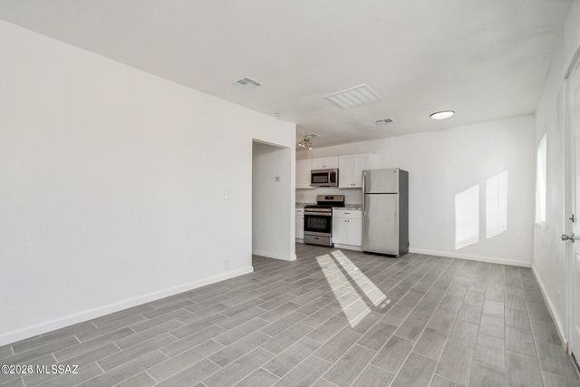 206 W 44th Street, Tucson, AZ 85713