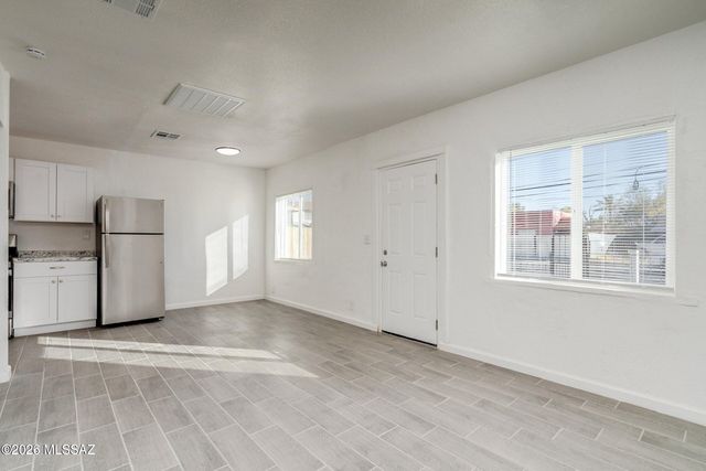 206 W 44th Street, Tucson, AZ 85713