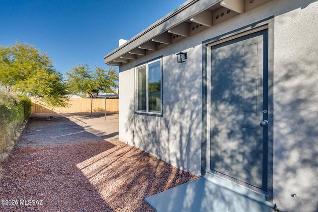 206 W 44th Street, Tucson, AZ 85713