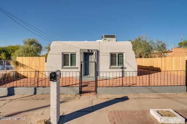 206 W 44th Street, Tucson, AZ 85713