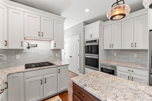 71 Haverhill Road, Salem, NH 03079