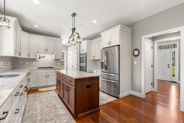 71 Haverhill Road, Salem, NH 03079