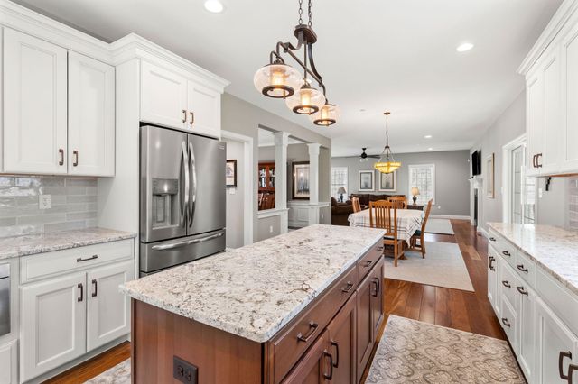 71 Haverhill Road, Salem, NH 03079