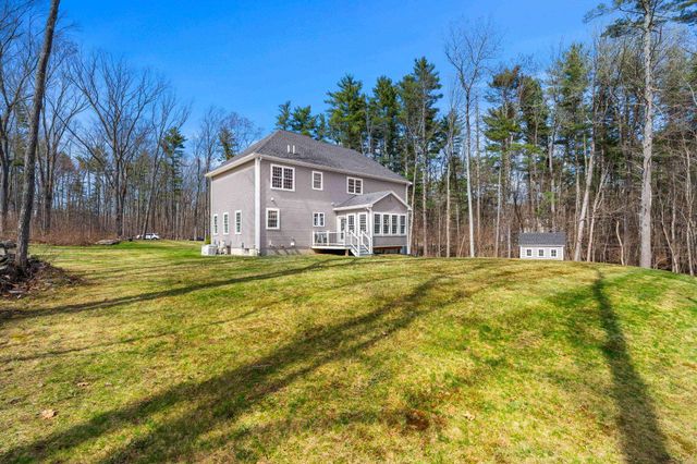 71 Haverhill Road, Salem, NH 03079