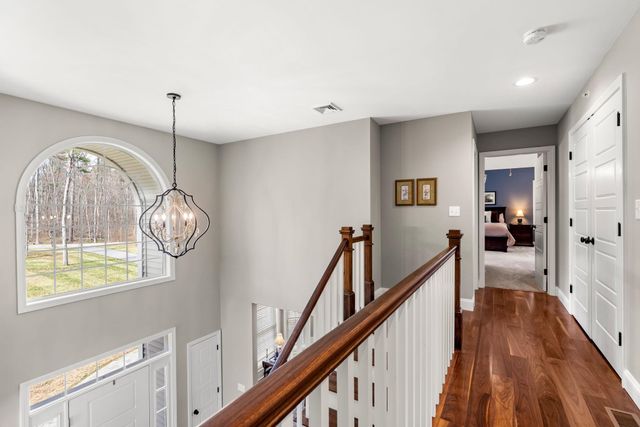 71 Haverhill Road, Salem, NH 03079