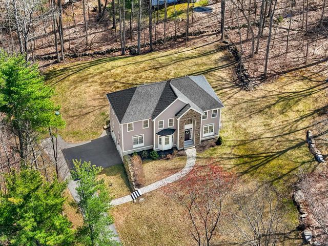 71 Haverhill Road, Salem, NH 03079