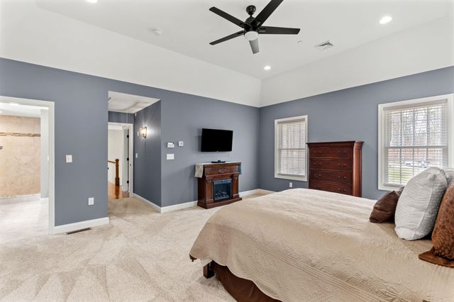 71 Haverhill Road, Salem, NH 03079