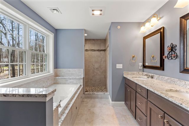 71 Haverhill Road, Salem, NH 03079