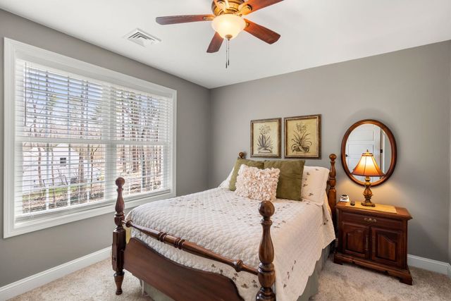 71 Haverhill Road, Salem, NH 03079