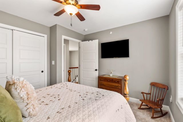 71 Haverhill Road, Salem, NH 03079